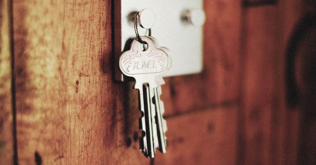 Moving Into a Rockaway Home? Rekey or Replace Your Locks — T & Y Keys Rockaway