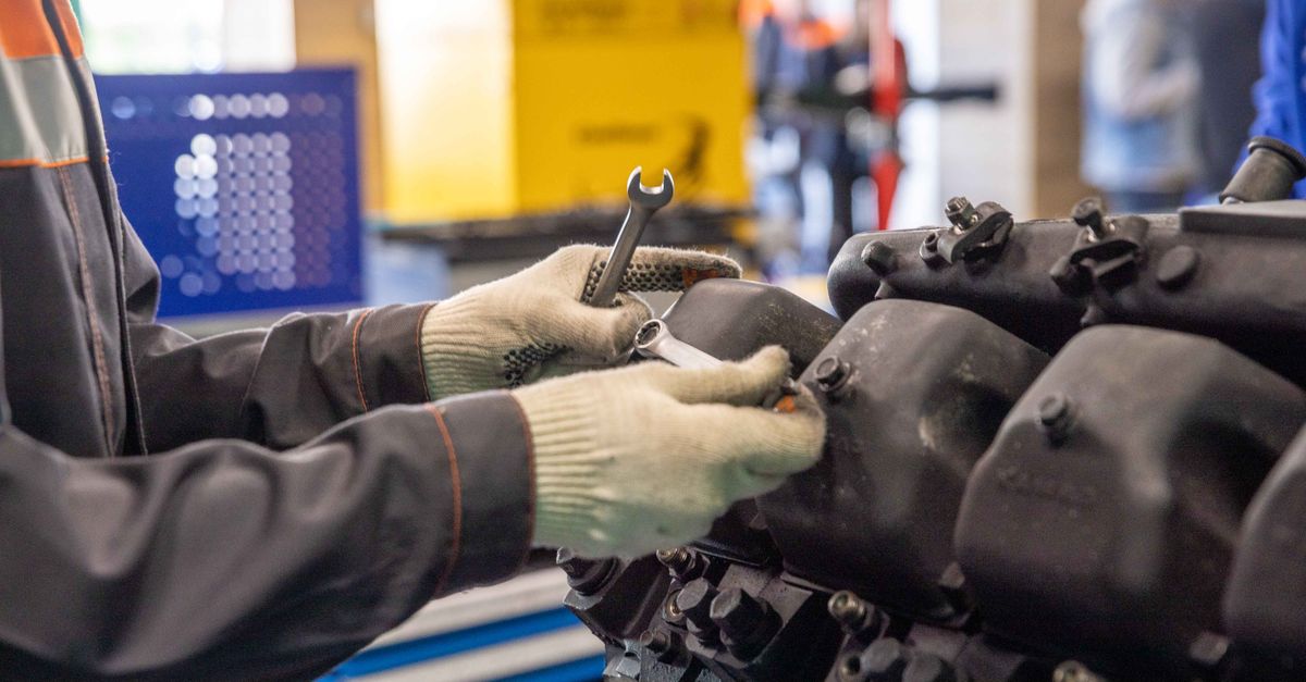 locksmith service technician — T & Y Keys Rockaway