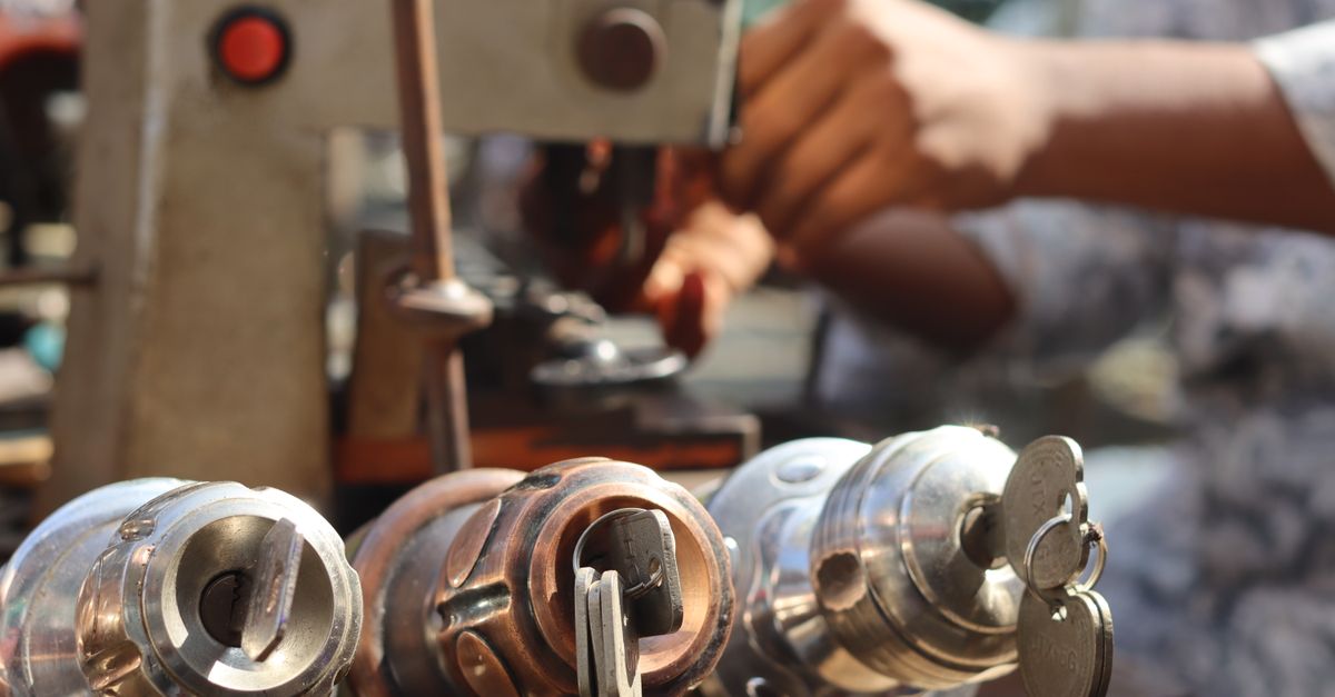locksmith — T & Y Keys Rockaway