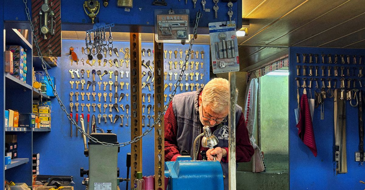 locksmith — T & Y Keys Rockaway