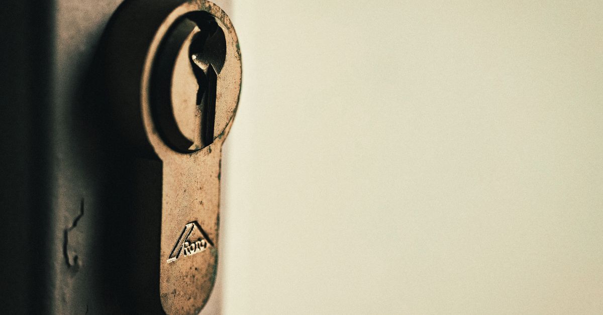 What Affects the Cost of Professional Deadbolt Installation? — T & Y Keys Rockaway